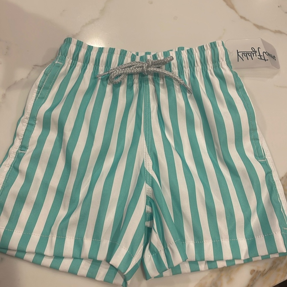 Boys Kiddy Flowers (Kenny Flowers) swim trunks size 6, NWT